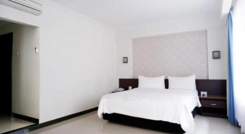 Bed in Bentani Hotel & Residence