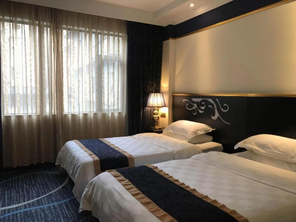 Bed in Guilin Sapphire hotel