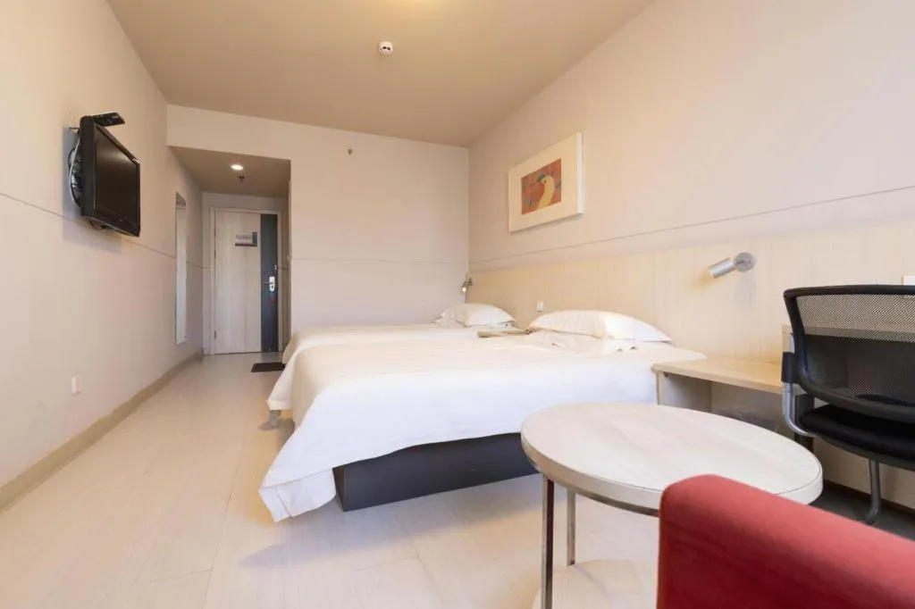 Bed in Jinjiang Inn Tianjin Changjiang Avenue