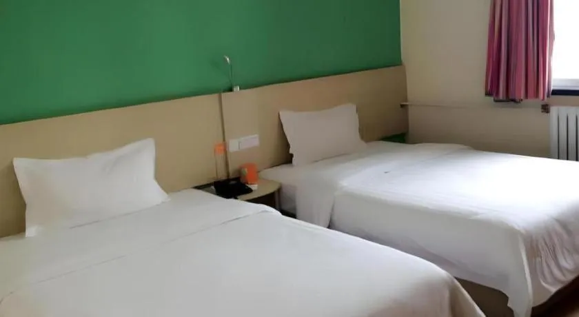 Bed in 7 Days Inn Guangrao Bus Station