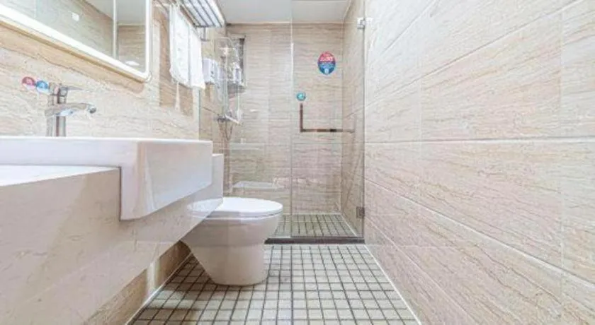 GreenTree Inn Geermu Walking Street Business Hotel