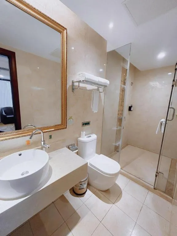 Vienna Hotel SH Wildlife Park Station