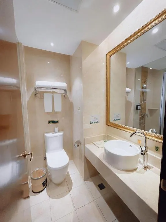 Vienna Hotel SH Wildlife Park Station