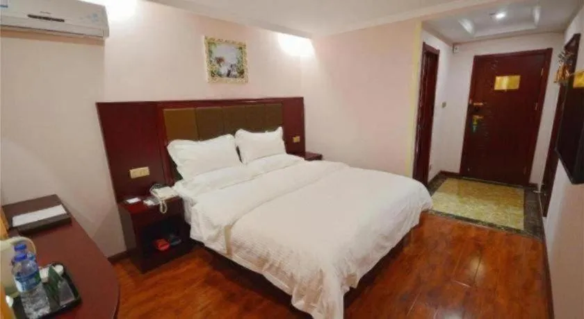 GreenTree Alliance Sanya Jiyang District Yalongwan Road Hotel