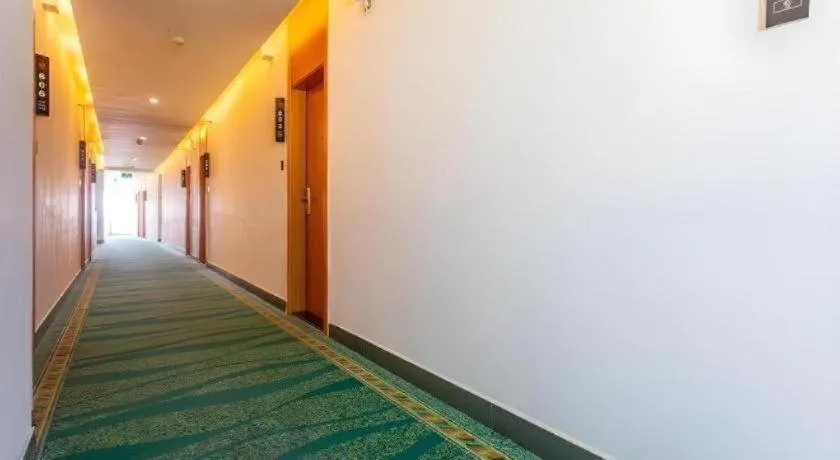 GreenTree Alliance Sanya Jiyang District Yalongwan Road Hotel