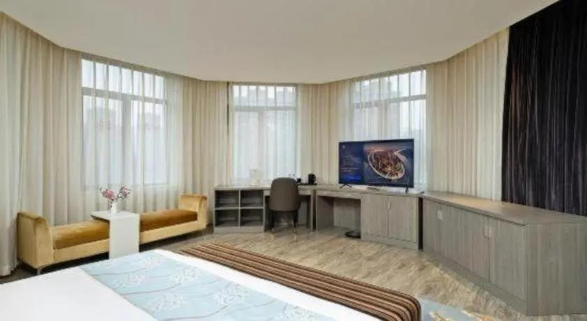 Bed in Jinjiang Metropolo Hotel Shenyang Country Garden Datong Lake Subway Station Branch