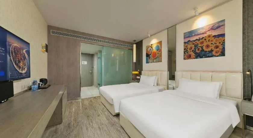Bed in Jinjiang Metropolo Hotel Shenyang Country Garden Datong Lake Subway Station Branch