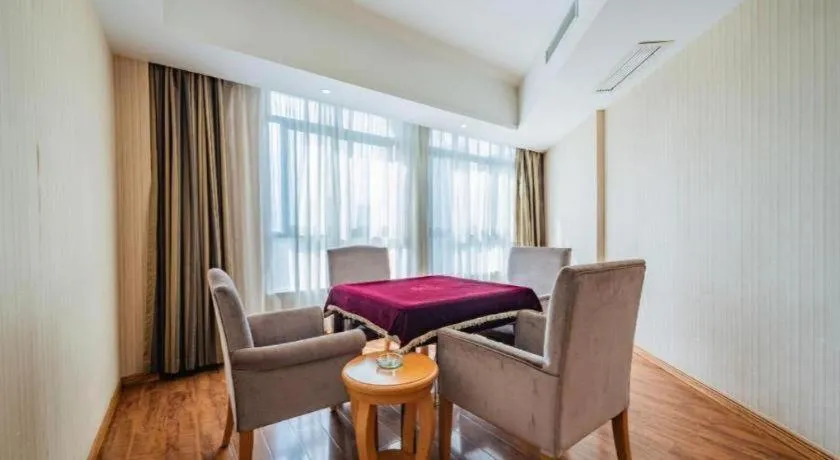 Bed in Vienna Hotel Chengdu Xinfan Furniture City