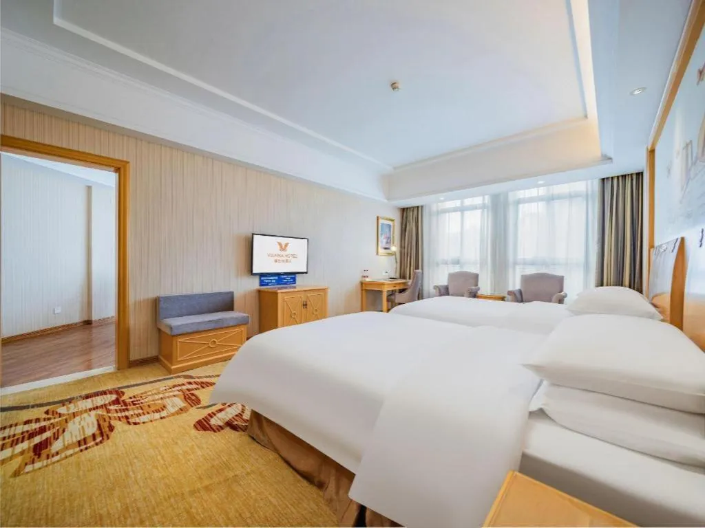 Bed in Vienna Hotel Chengdu Xinfan Furniture City