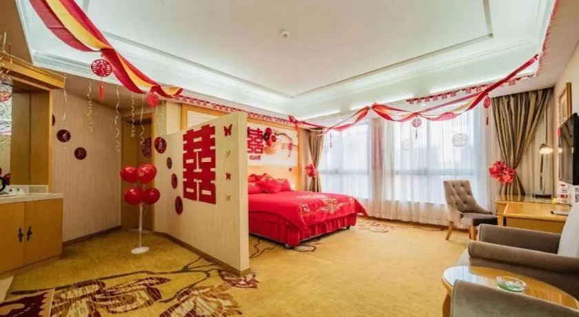 Bed in Vienna Hotel Chengdu Xinfan Furniture City