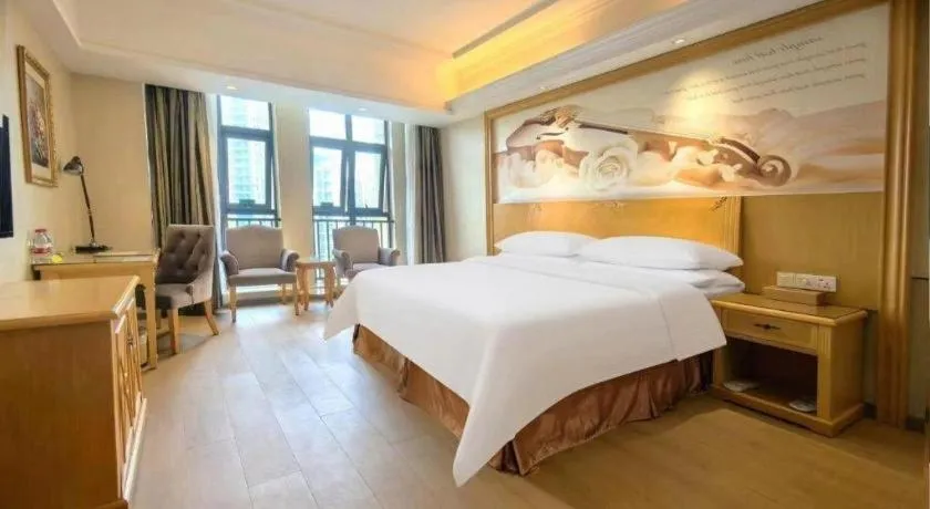 Bed in Vienna Hotel Chengdu Xinfan Furniture City