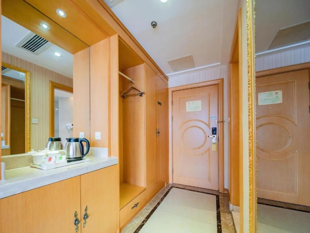 Vienna Hotel Chengdu Xinfan Furniture City