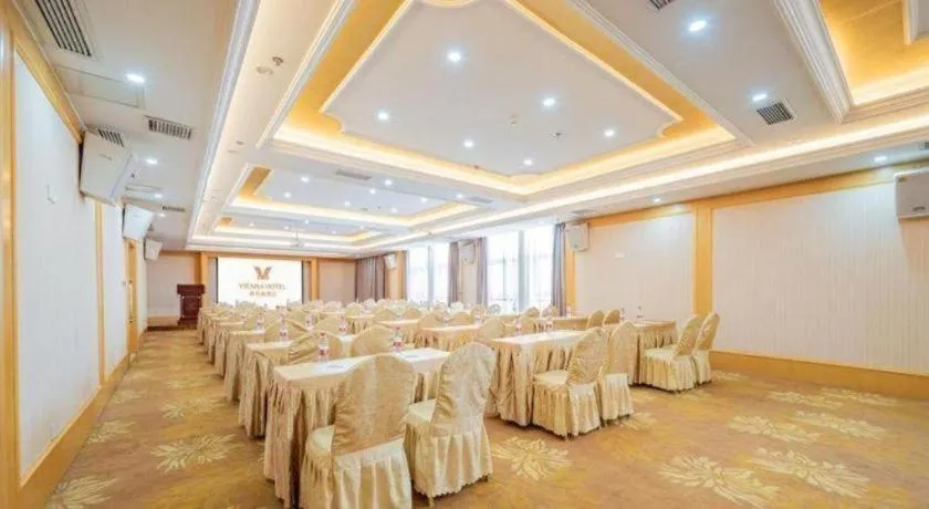 Vienna Hotel Chengdu Xinfan Furniture City