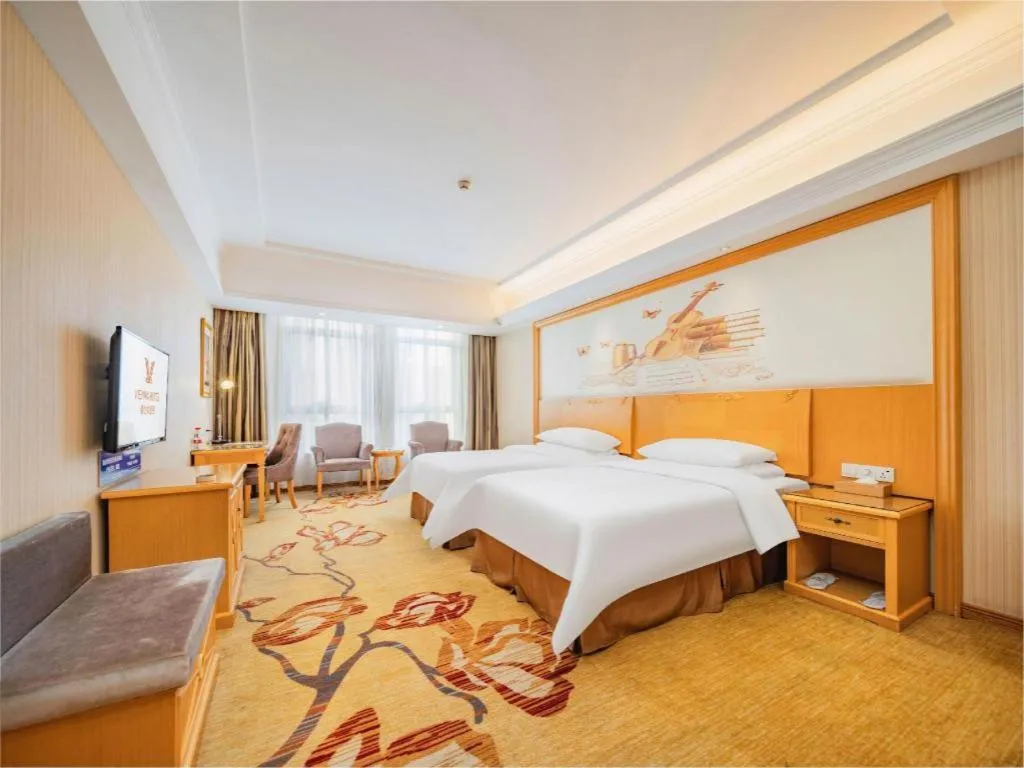 Bed in Vienna Hotel Chengdu Xinfan Furniture City