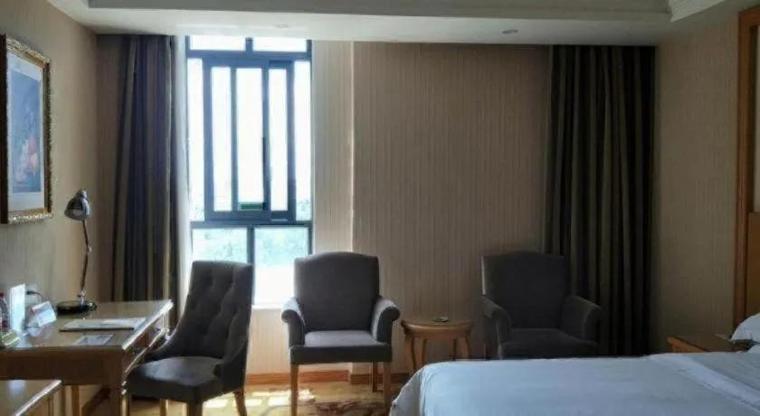 Bed in Vienna Hotel Chengdu Xinfan Furniture City