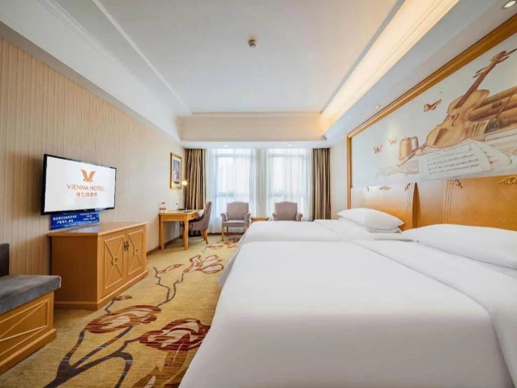 Bed in Vienna Hotel Chengdu Xinfan Furniture City