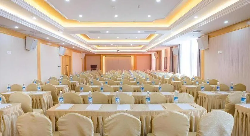 Vienna Hotel Chengdu Xinfan Furniture City