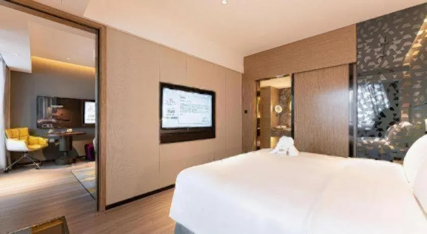 Bed in Ethos Hotel Wuhan Riverside