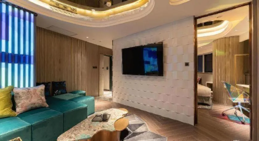 Bed in Ethos Hotel Wuhan Riverside