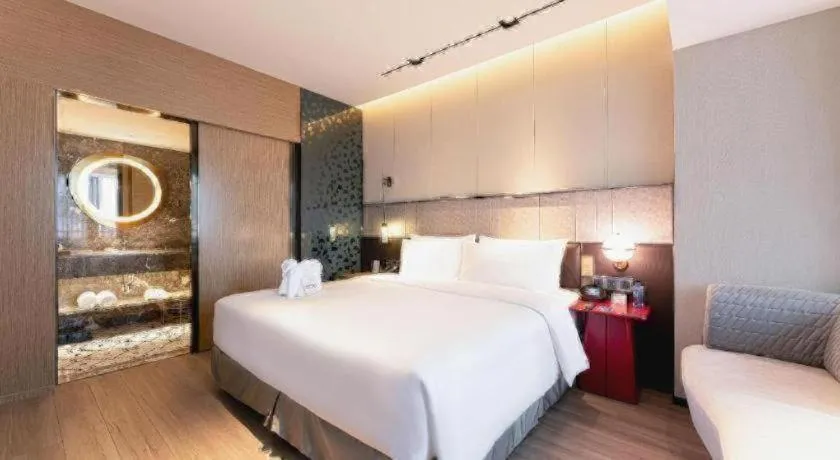 Bed in Ethos Hotel Wuhan Riverside