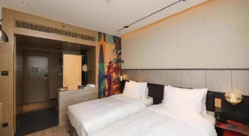 Bed in Ethos Hotel Wuhan Riverside