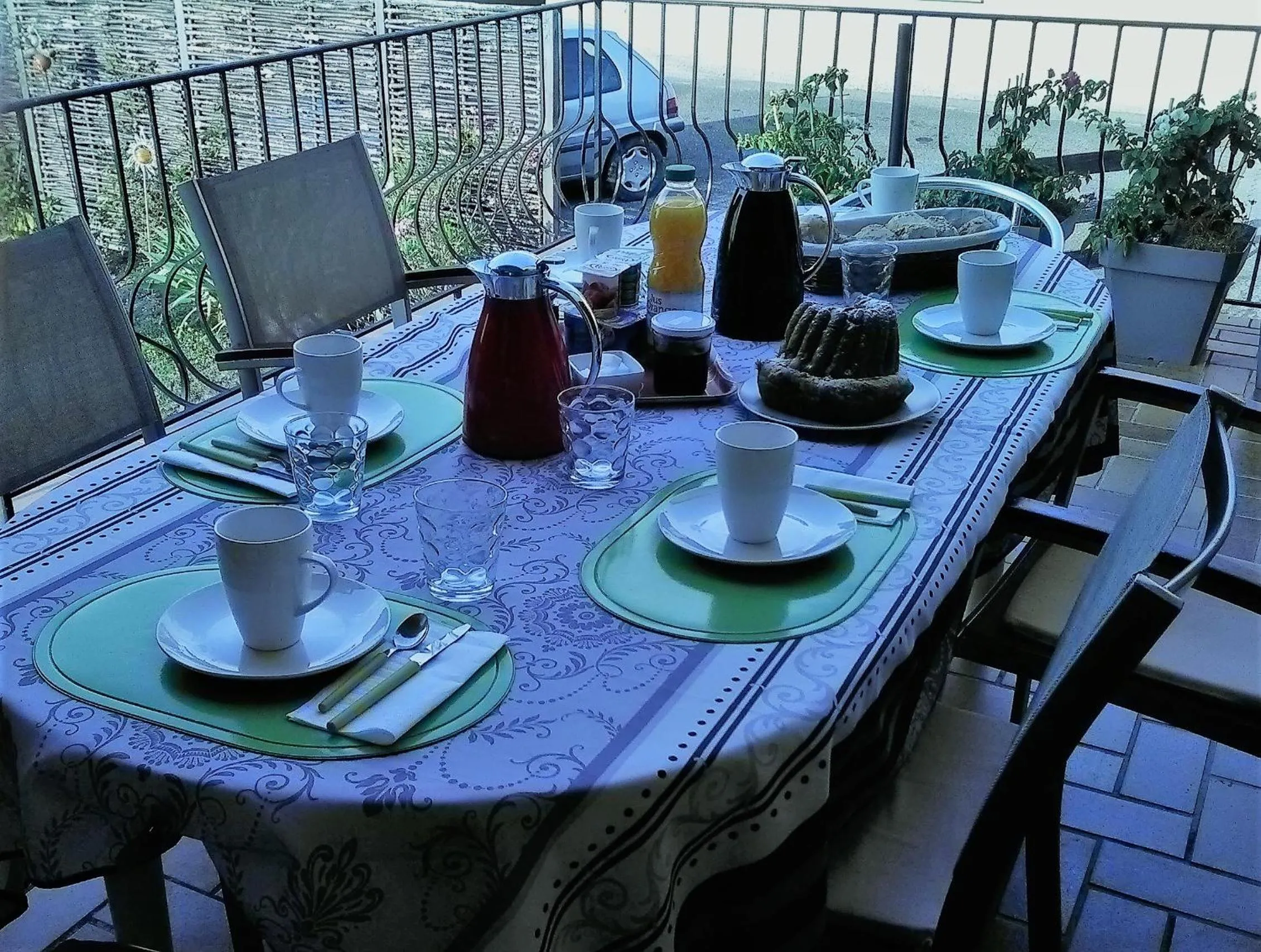 Food and drinks in Chambres D'hotes Du Vignoble