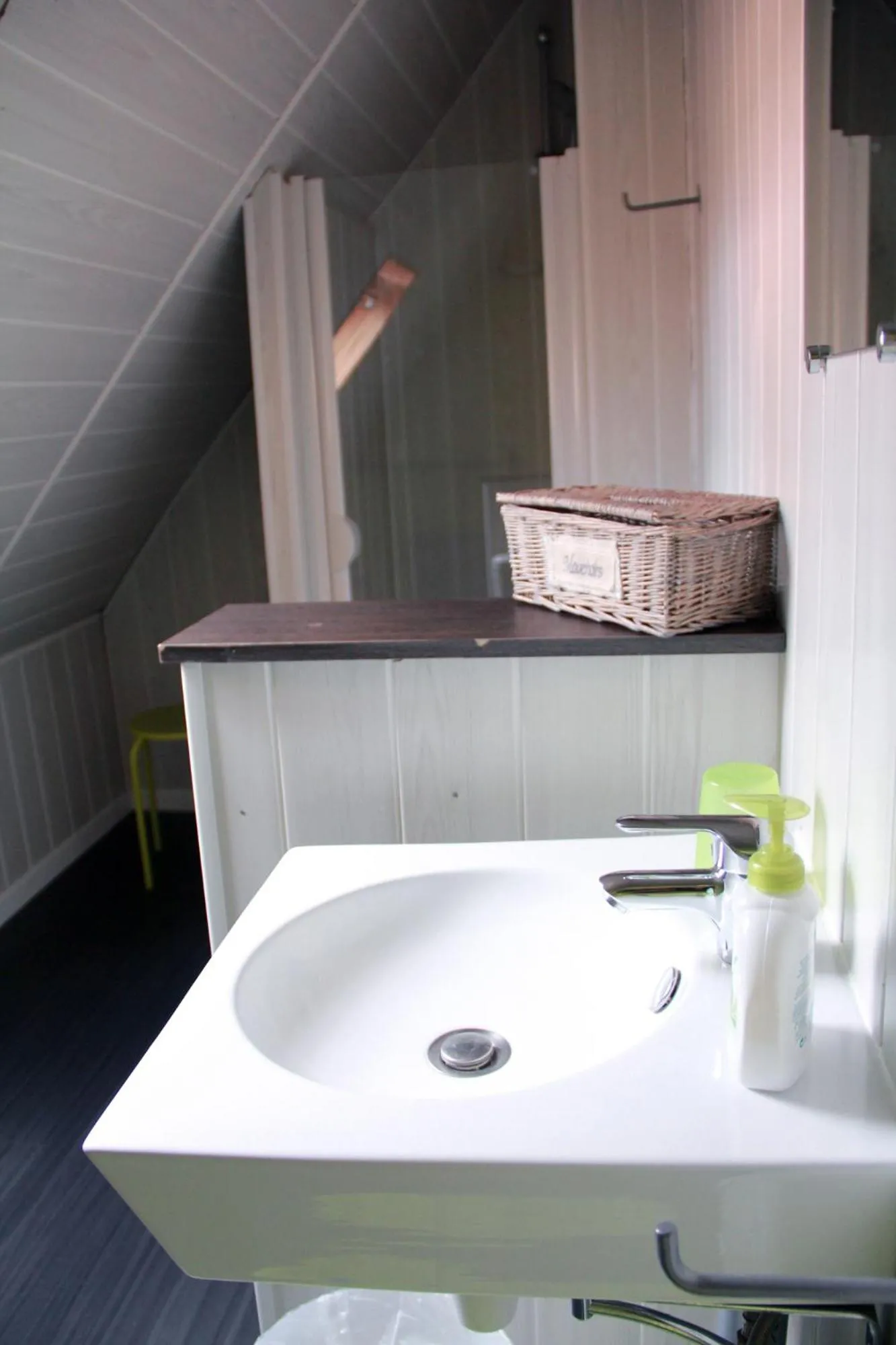 Bathroom in Chambres D'hotes Du Vignoble
