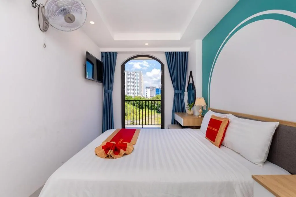 Bed in Gold Holiday Hotel