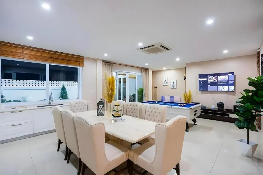 Platinum Pool Villa