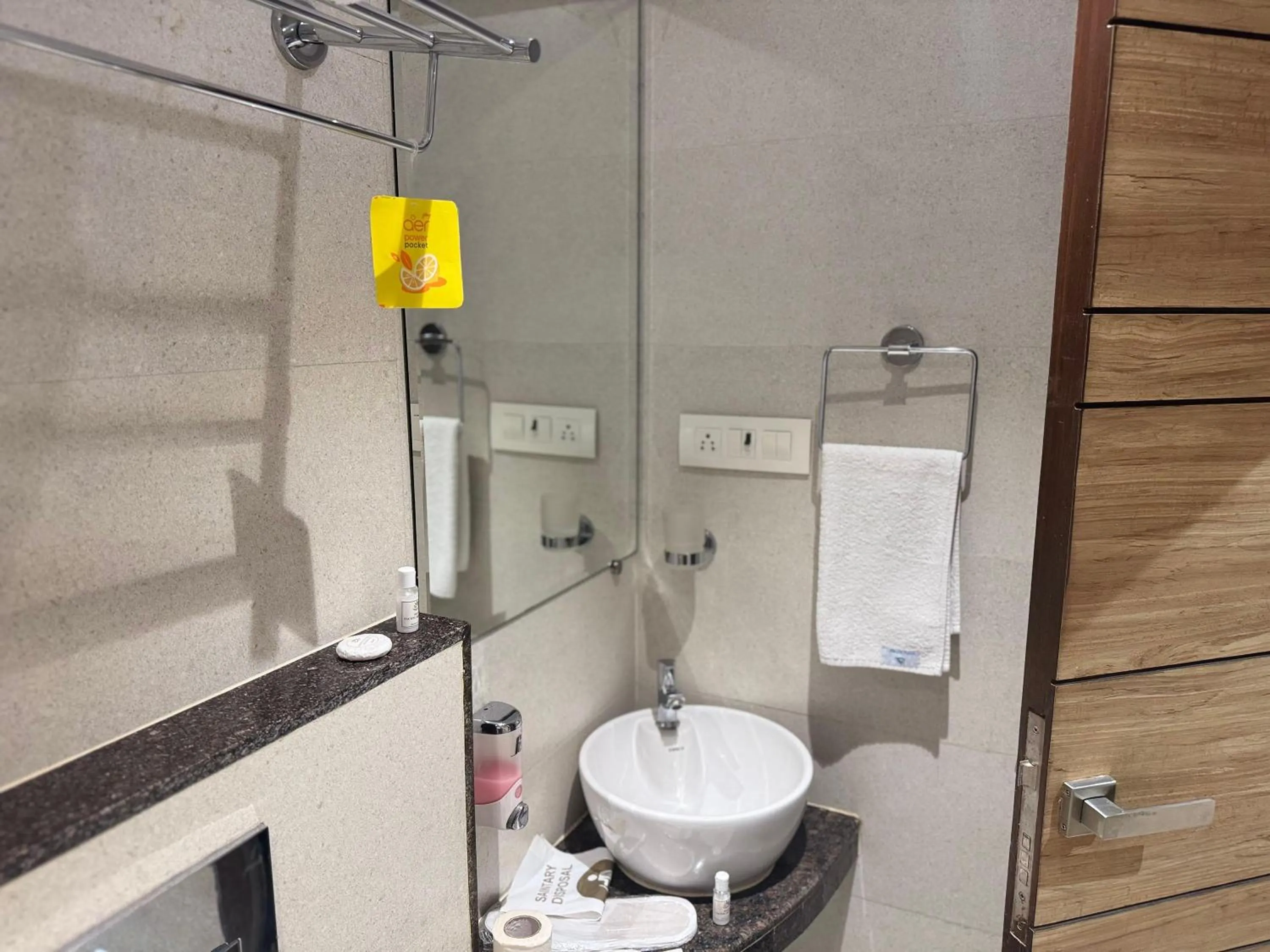 Bathroom in Hotel Pacific Residency