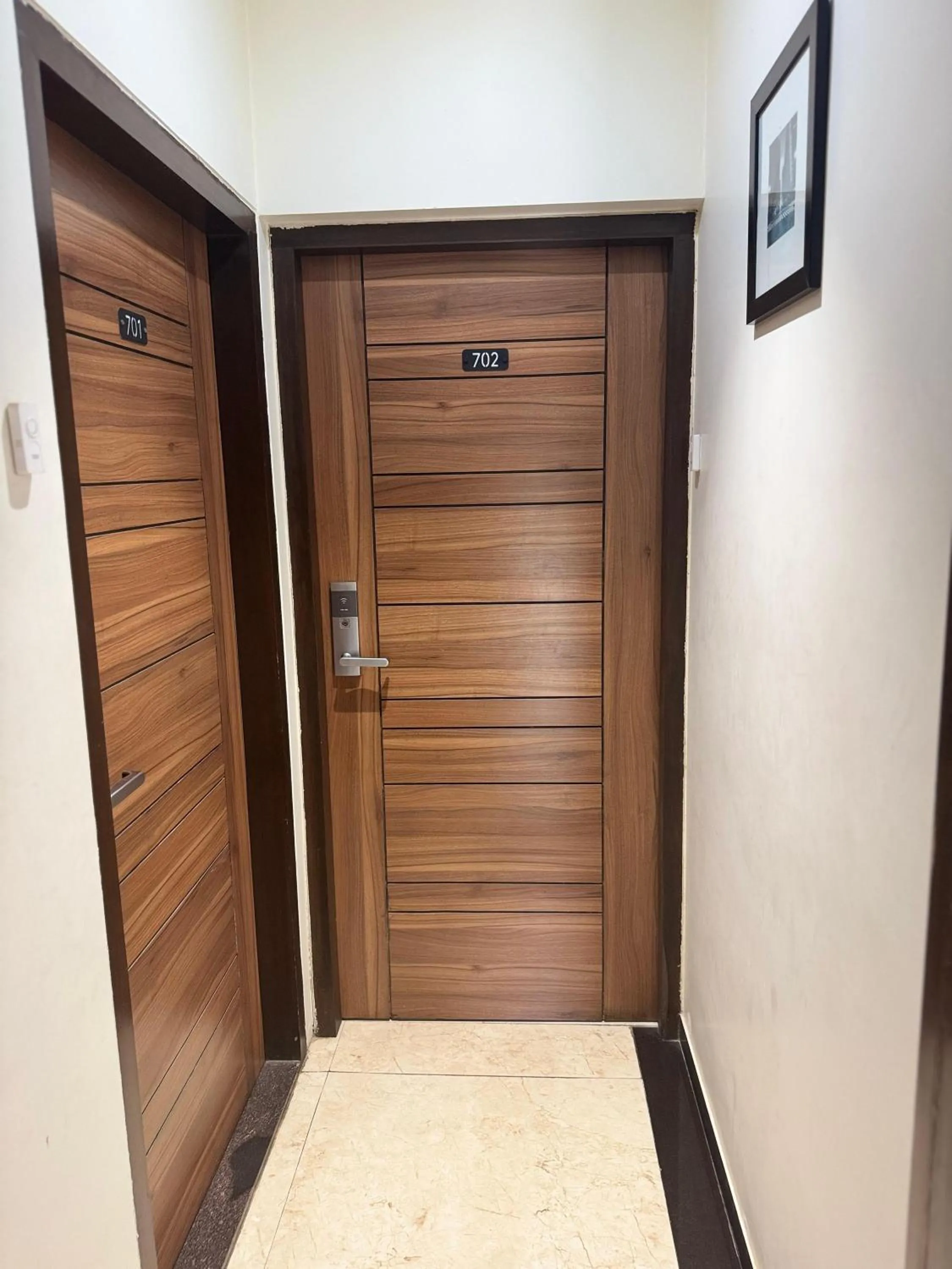 Area and facilities in Hotel Pacific Residency