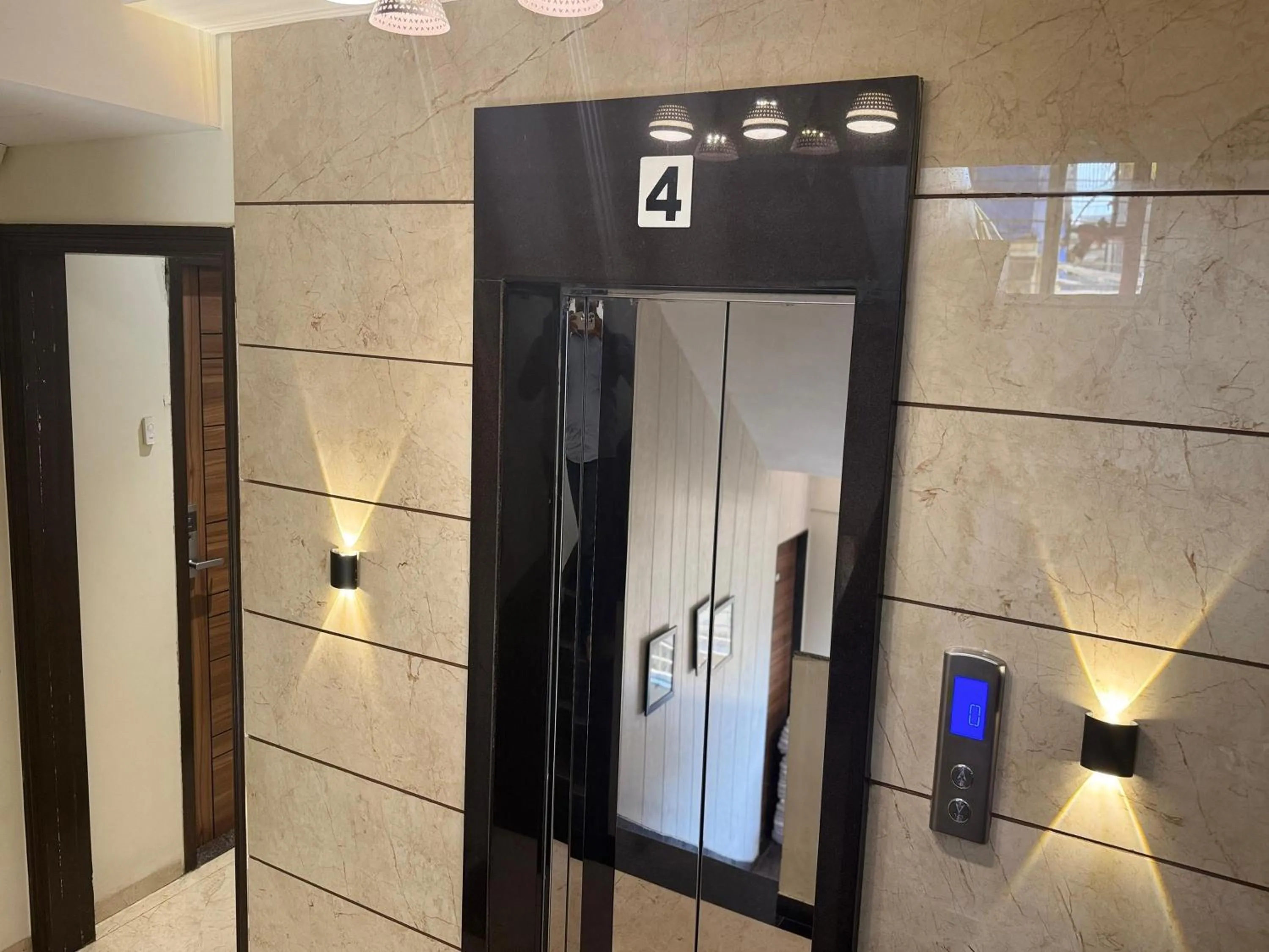 Breakfast in Hotel Pacific Residency