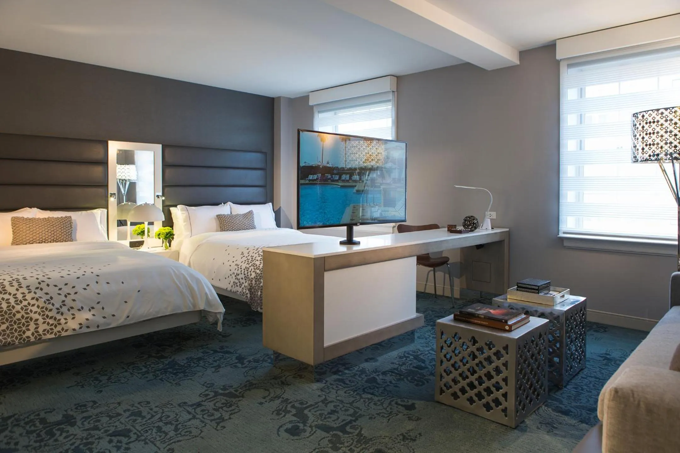 Bed in Renaissance Albany Hotel