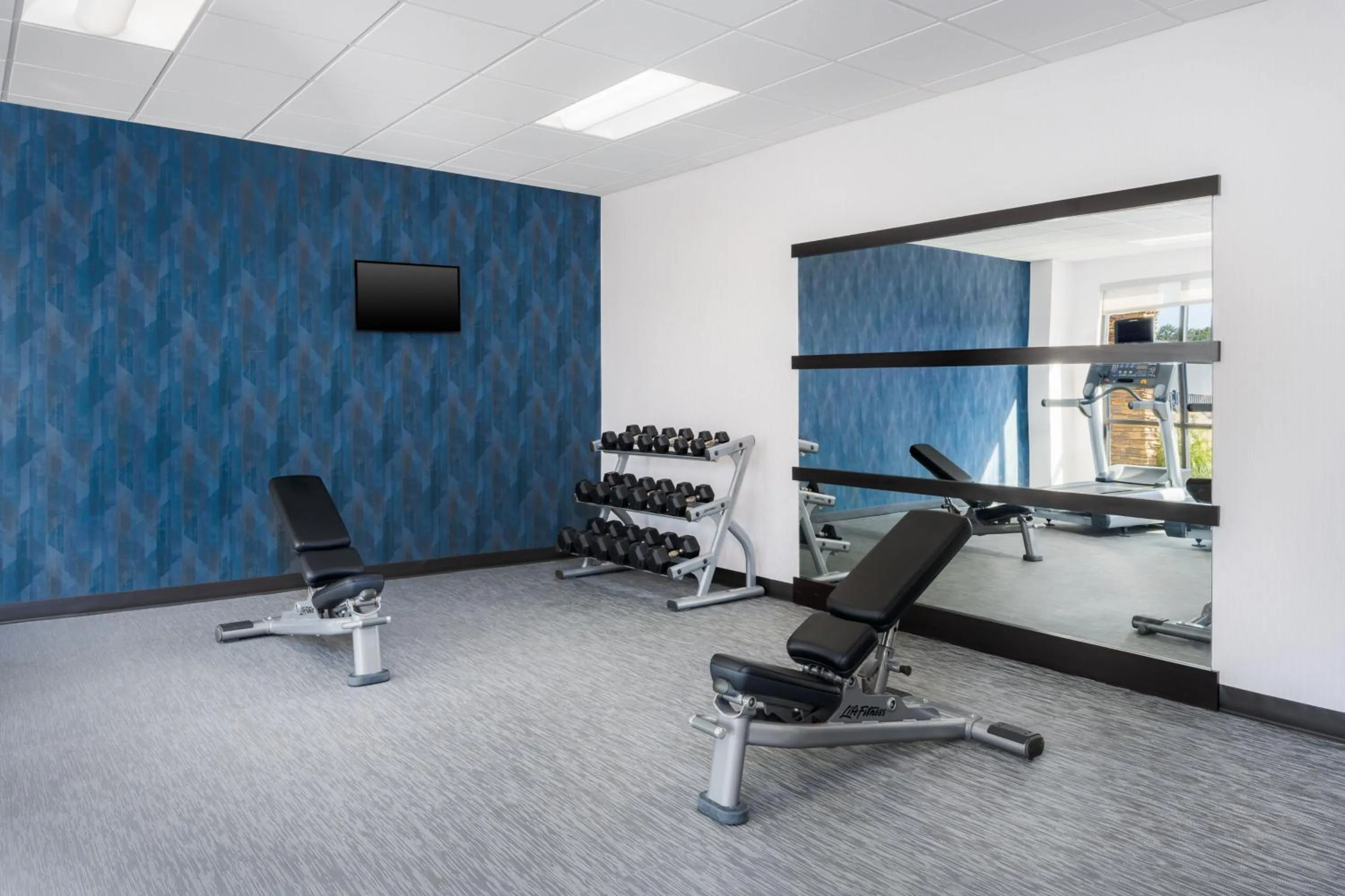 Fitness centre/facilities in Courtyard by Marriott Auburn