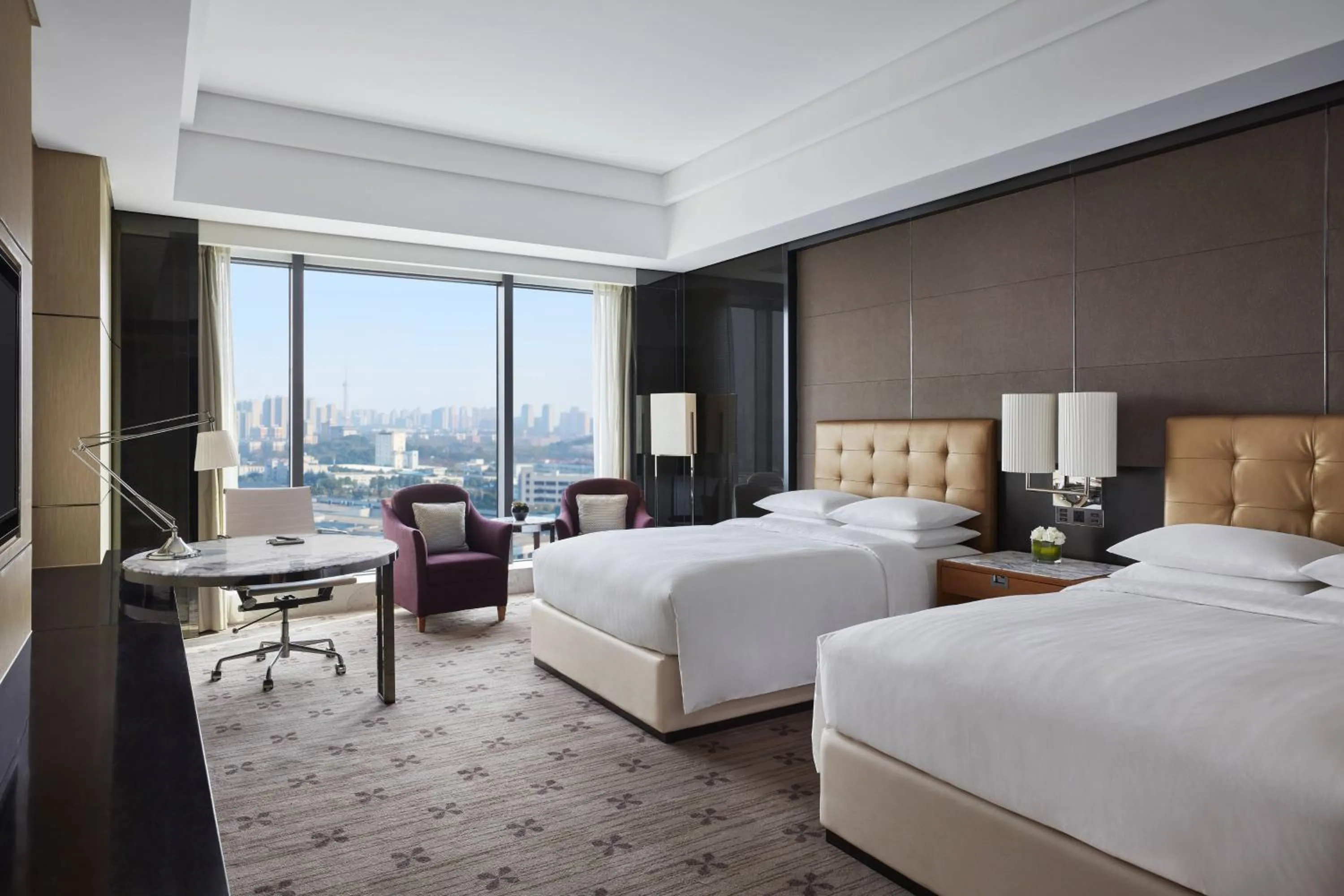 Photo of the whole room, Bed in Zhuzhou Marriott Hotel