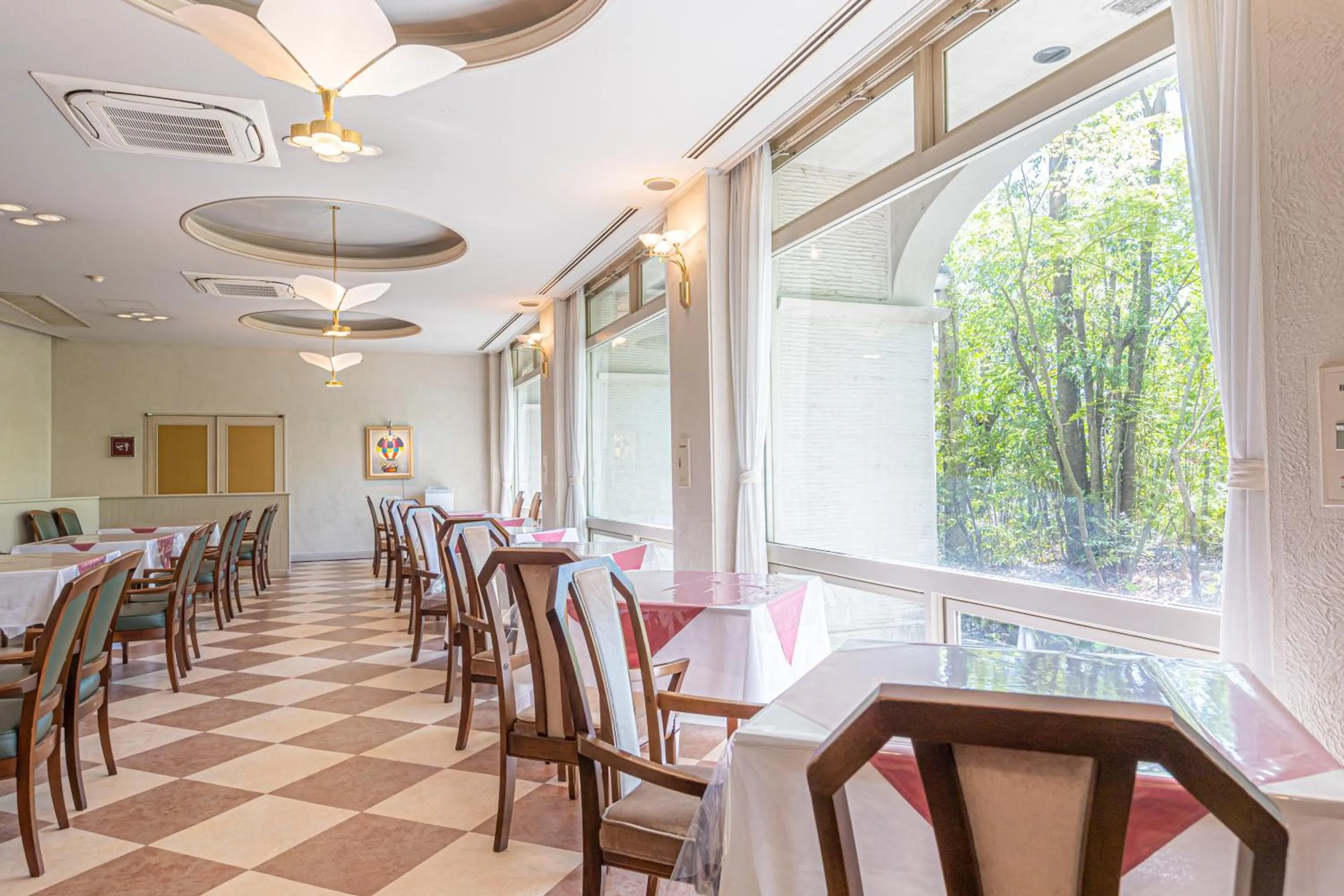 Restaurant/places to eat in GARDEN HOTEL Hanayo