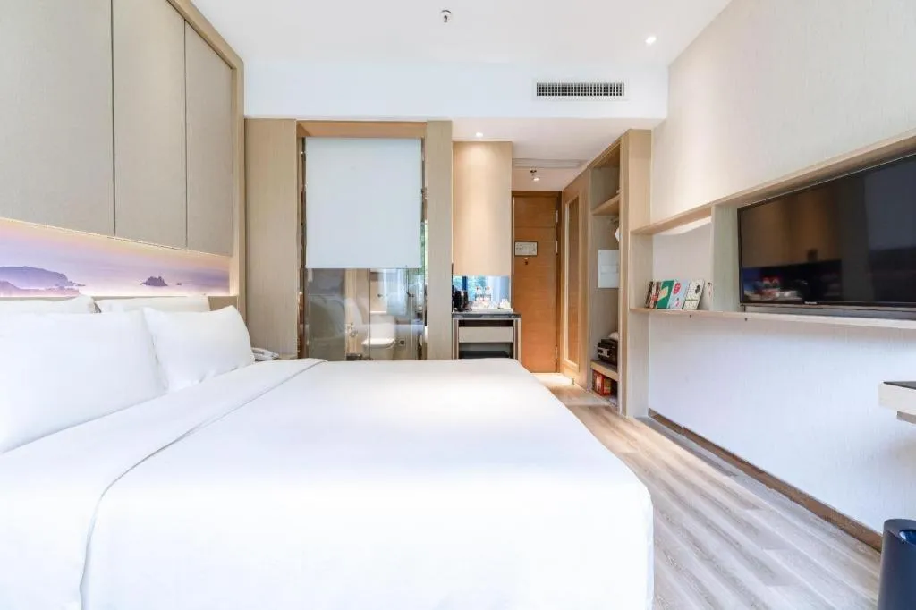Bed in Atour Hotel Xiamen City Government Dongdu Passenger Transport Terminal