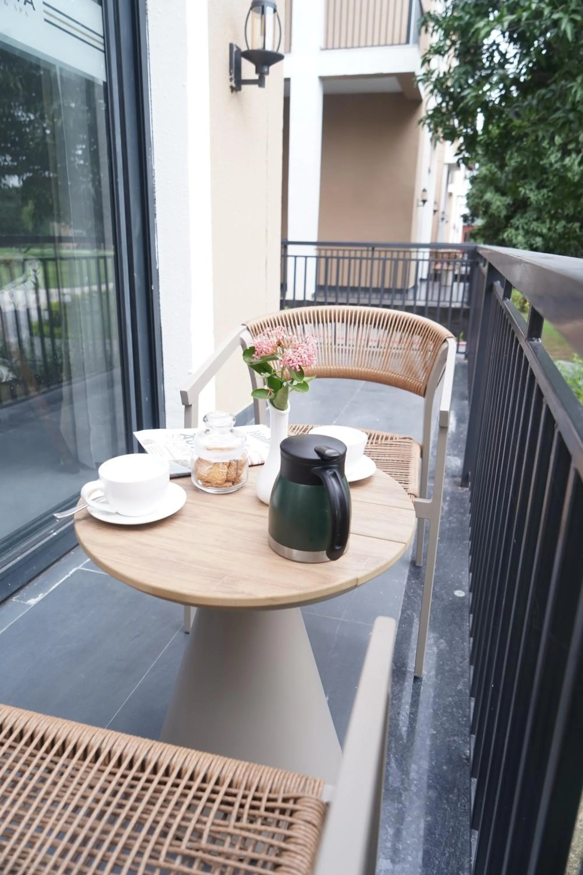 Balcony/Terrace in Mamaya Resort & Spa By Four Leaf Hotels, Garh Mukteshwar