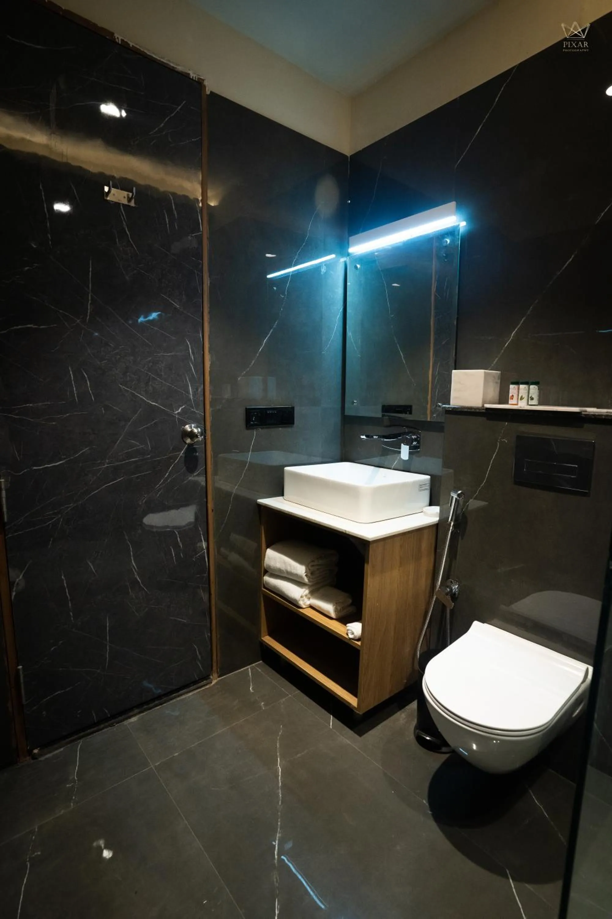 Bathroom in Mamaya Resort & Spa By Four Leaf Hotels, Garh Mukteshwar