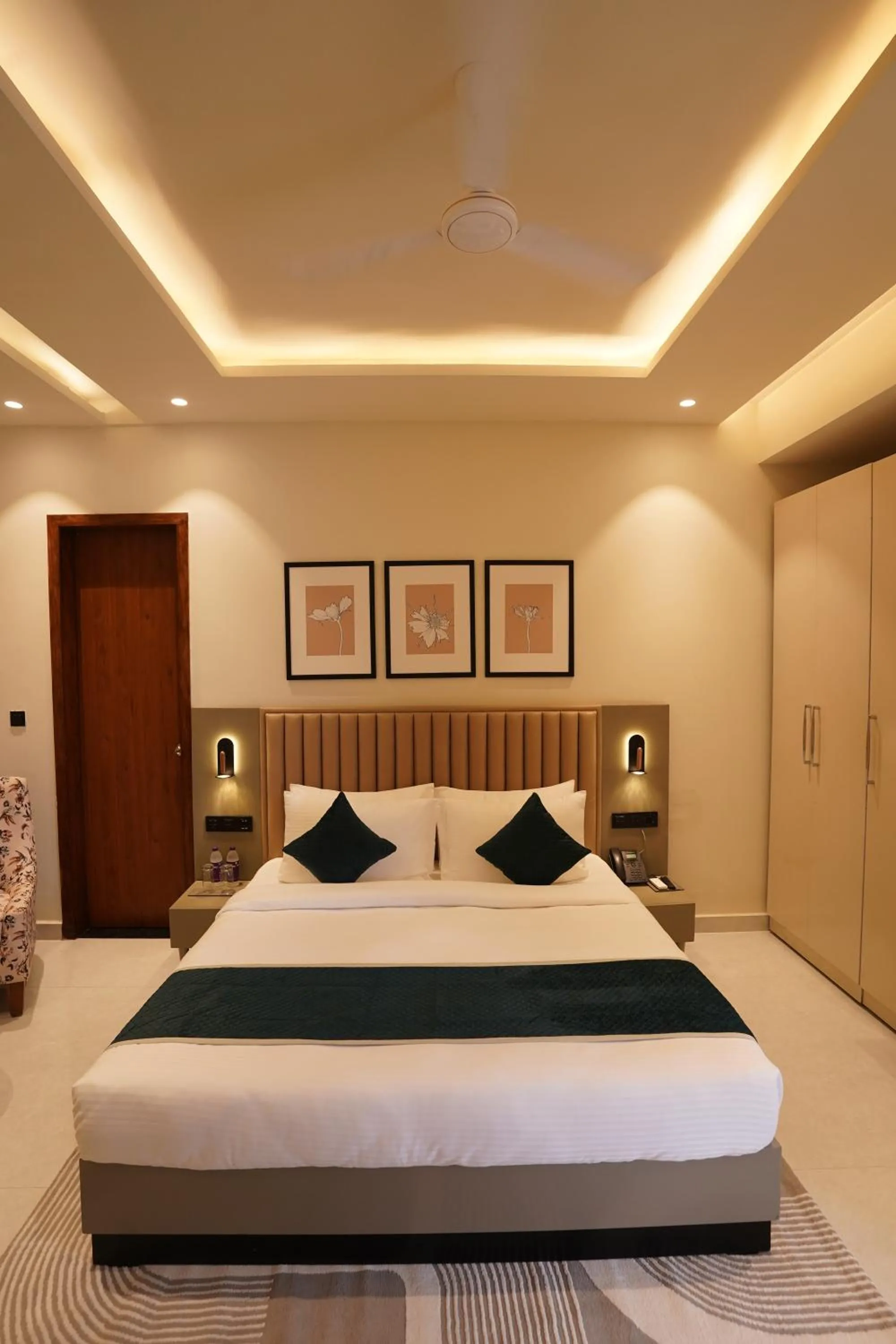 Bedroom, Bed in Mamaya Resort & Spa By Four Leaf Hotels, Garh Mukteshwar