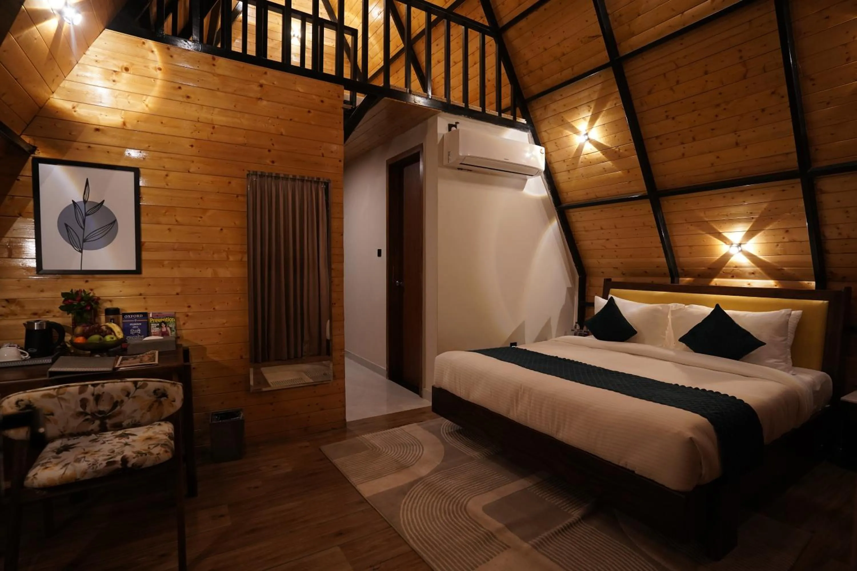 Bedroom, Bed in Mamaya Resort & Spa By Four Leaf Hotels, Garh Mukteshwar