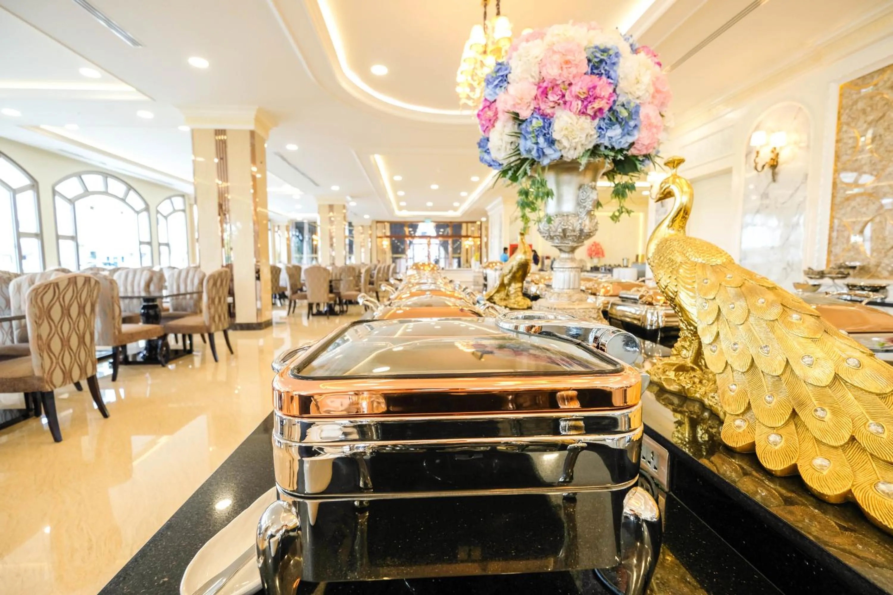 Restaurant/places to eat in LK Grand Empire