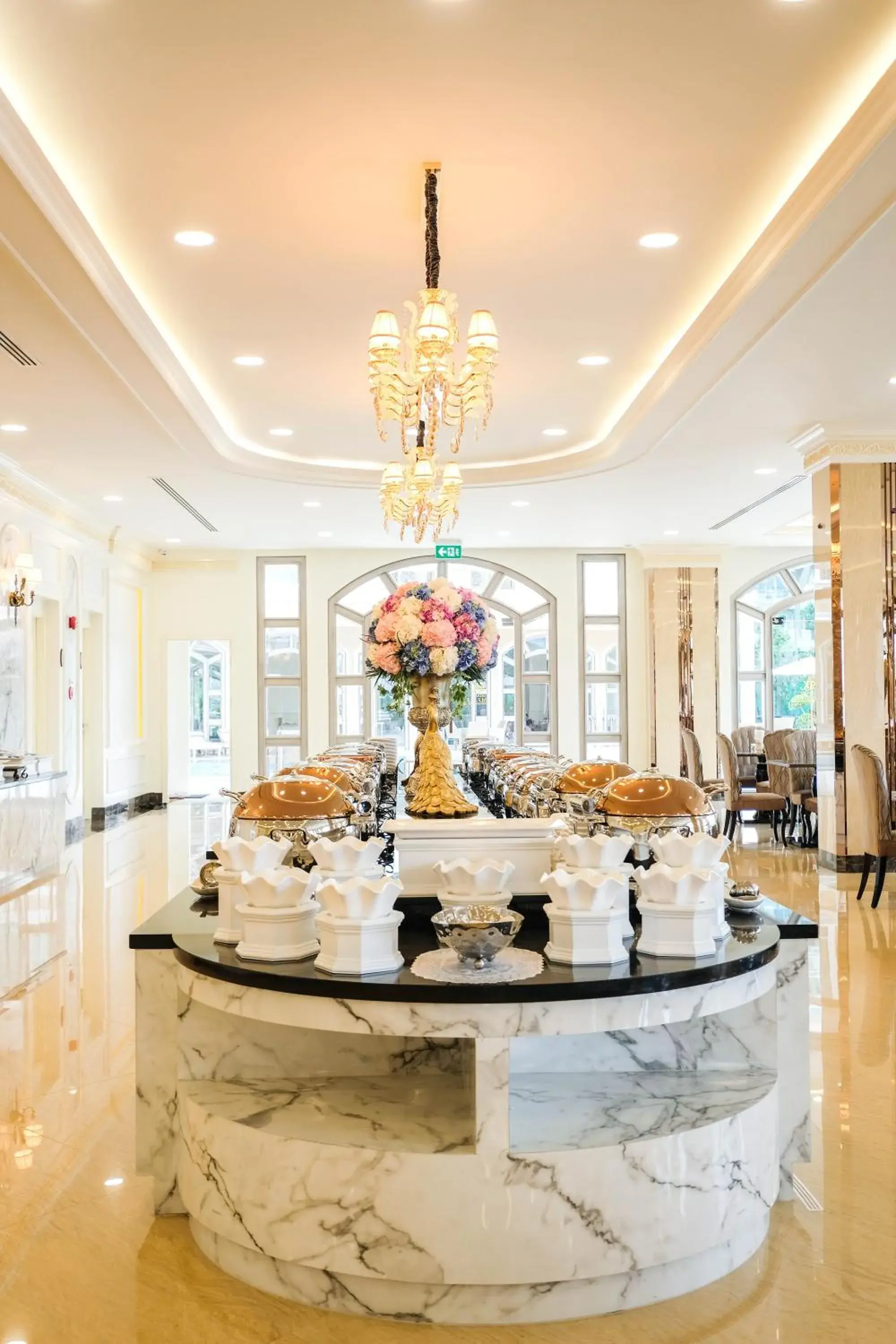 Restaurant/places to eat in LK Grand Empire Restaurant/places to eat in LK Grand Empire