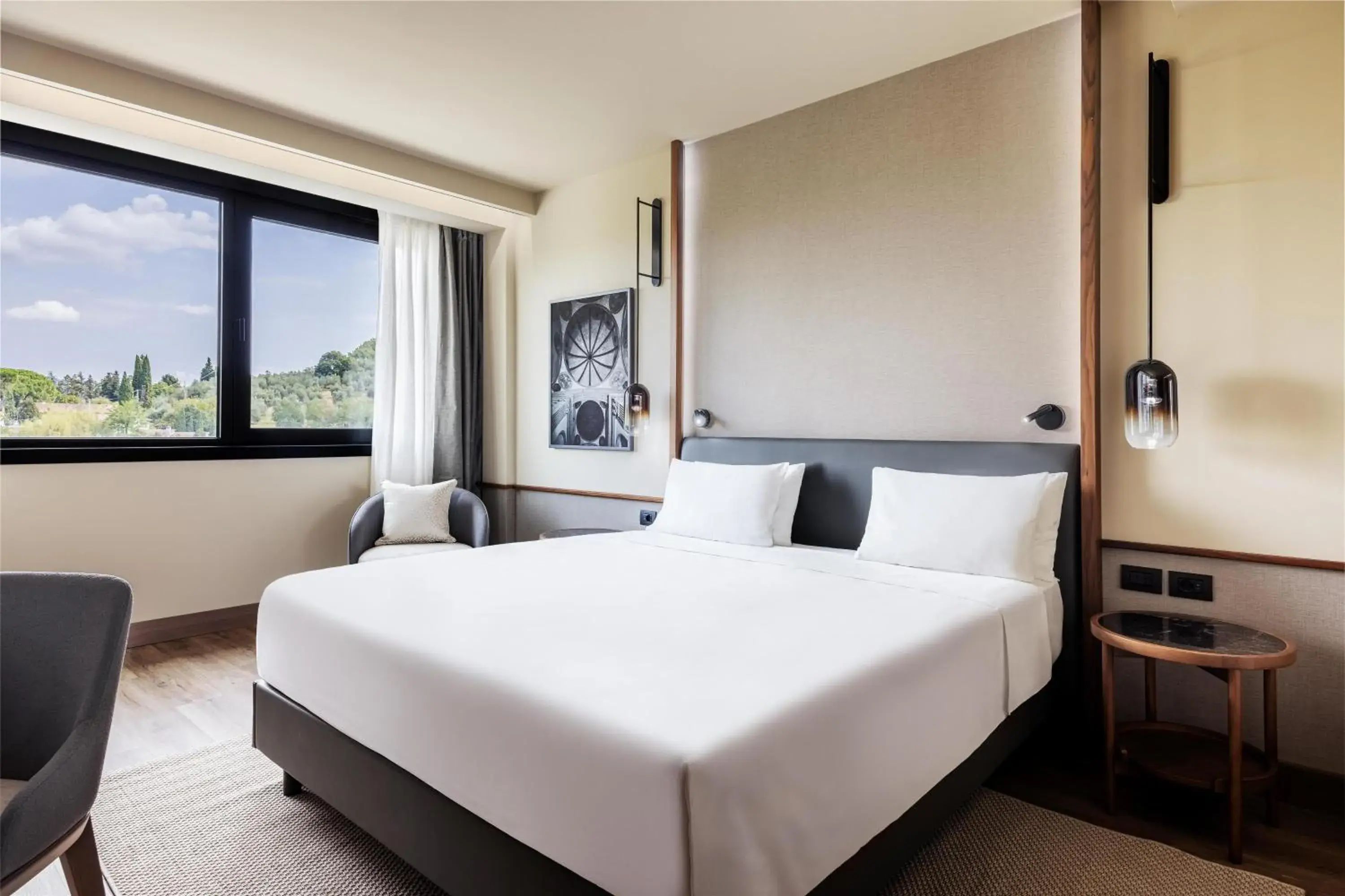 Bedroom, Bed in Radisson Blu Hotel, Florence Bedroom, Bed in Radisson Blu Hotel, Florence