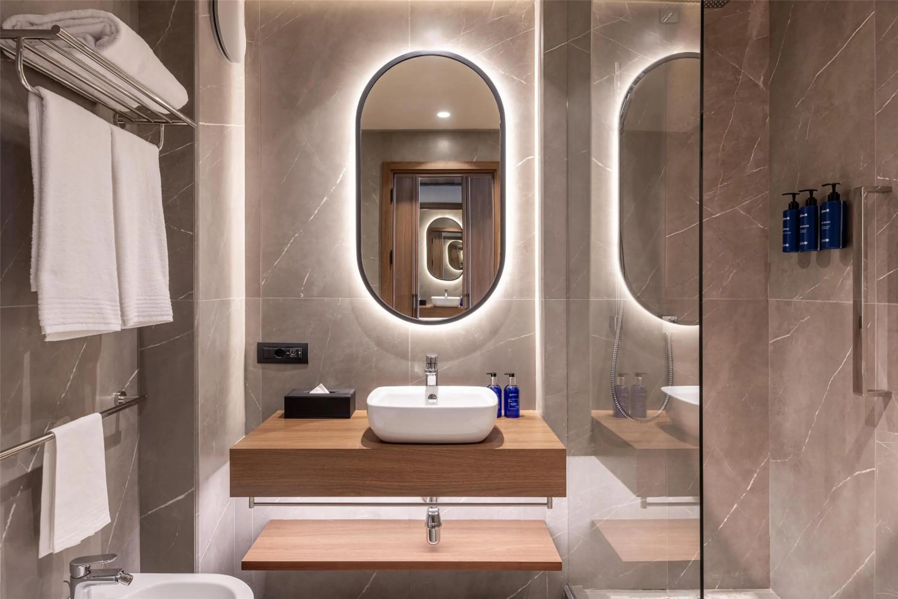 Bathroom in Radisson Blu Hotel, Florence