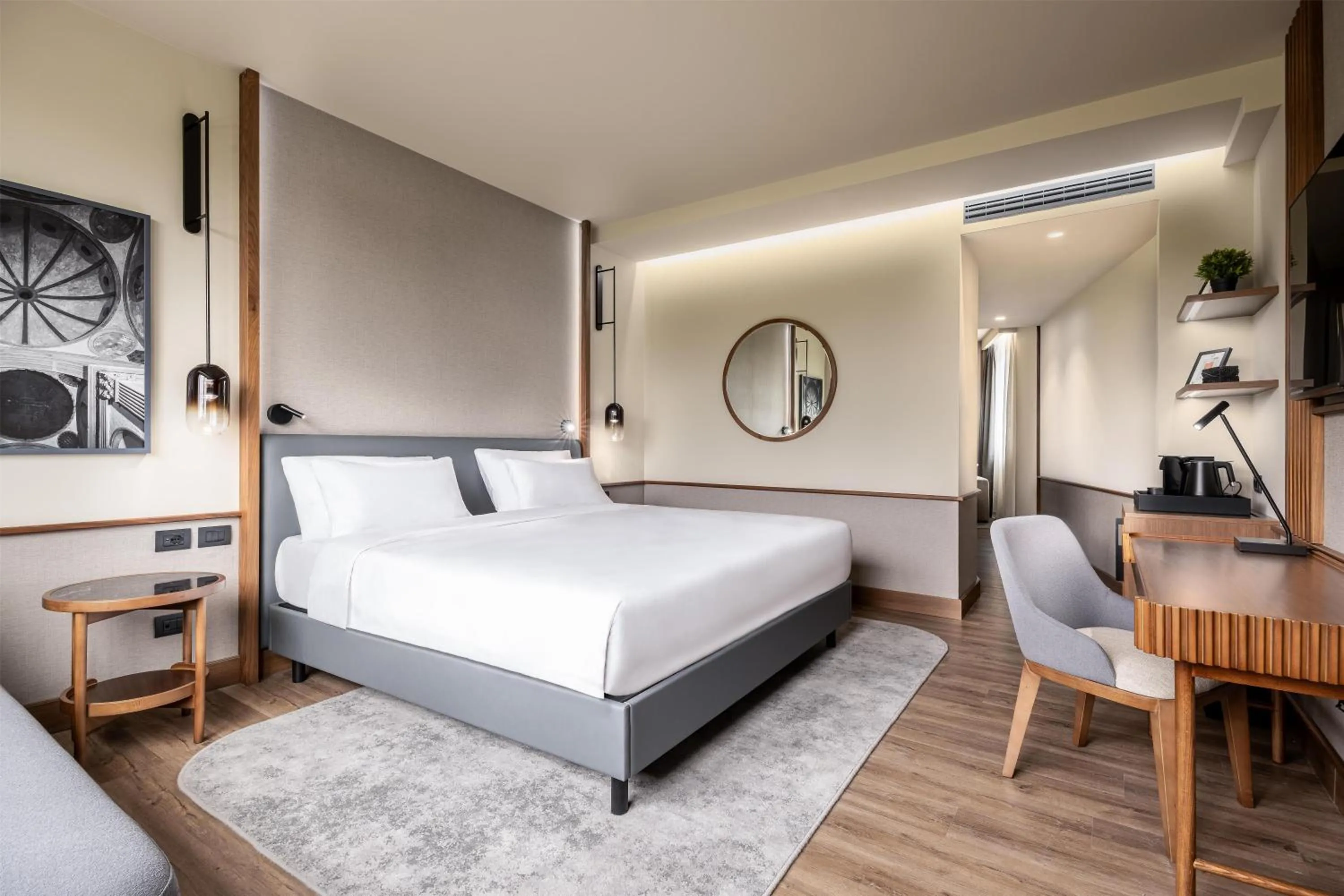 Photo of the whole room, Bed in Radisson Blu Hotel, Florence