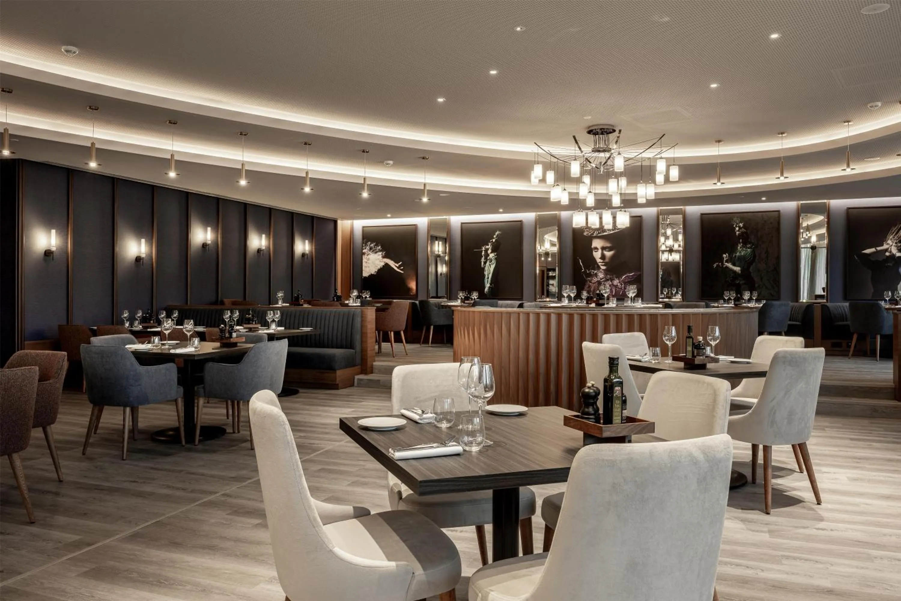 Restaurant/places to eat in Radisson Blu Hotel, Florence