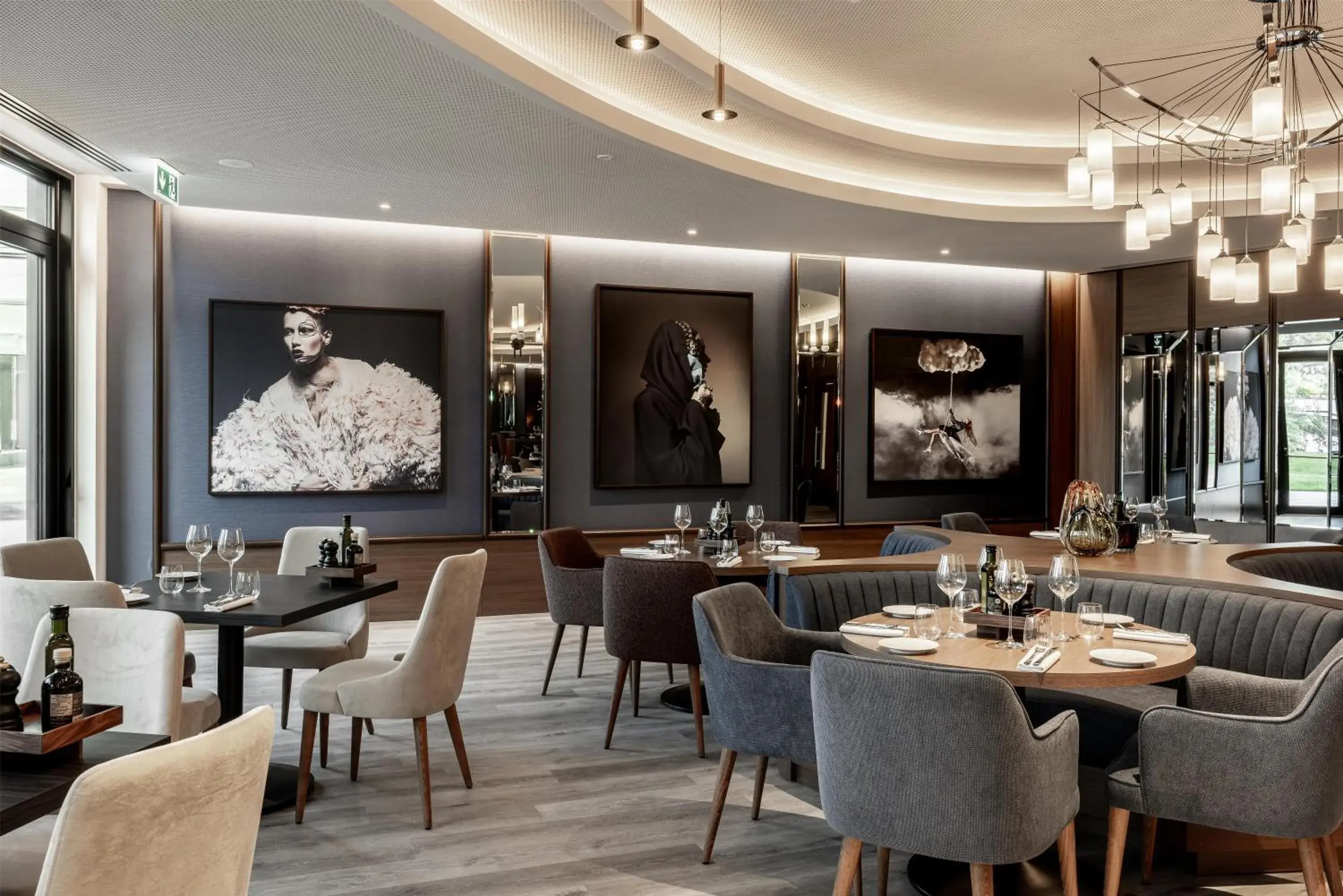 Restaurant/places to eat in Radisson Blu Hotel, Florence Restaurant/places to eat in Radisson Blu Hotel, Florence