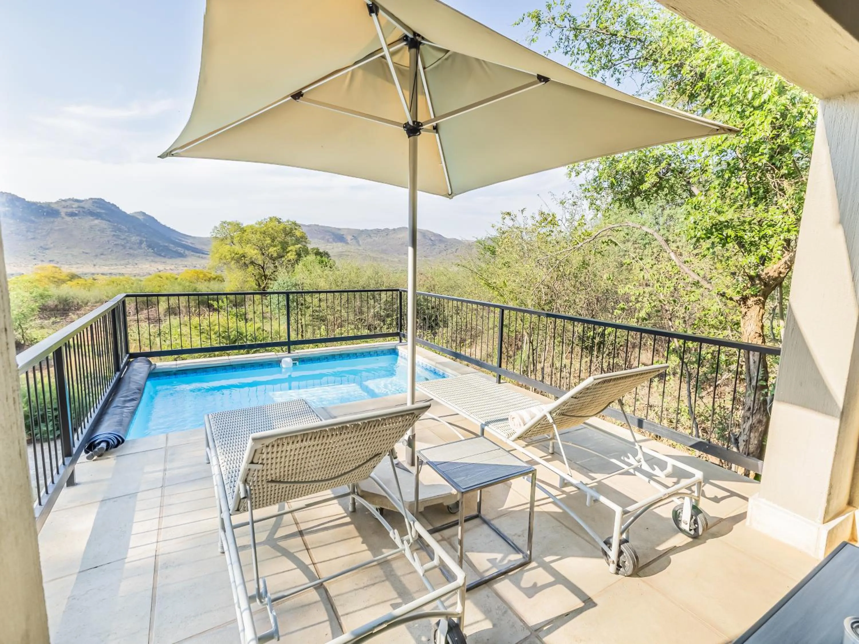 Mountain view in Shepherds Tree Game Reserve