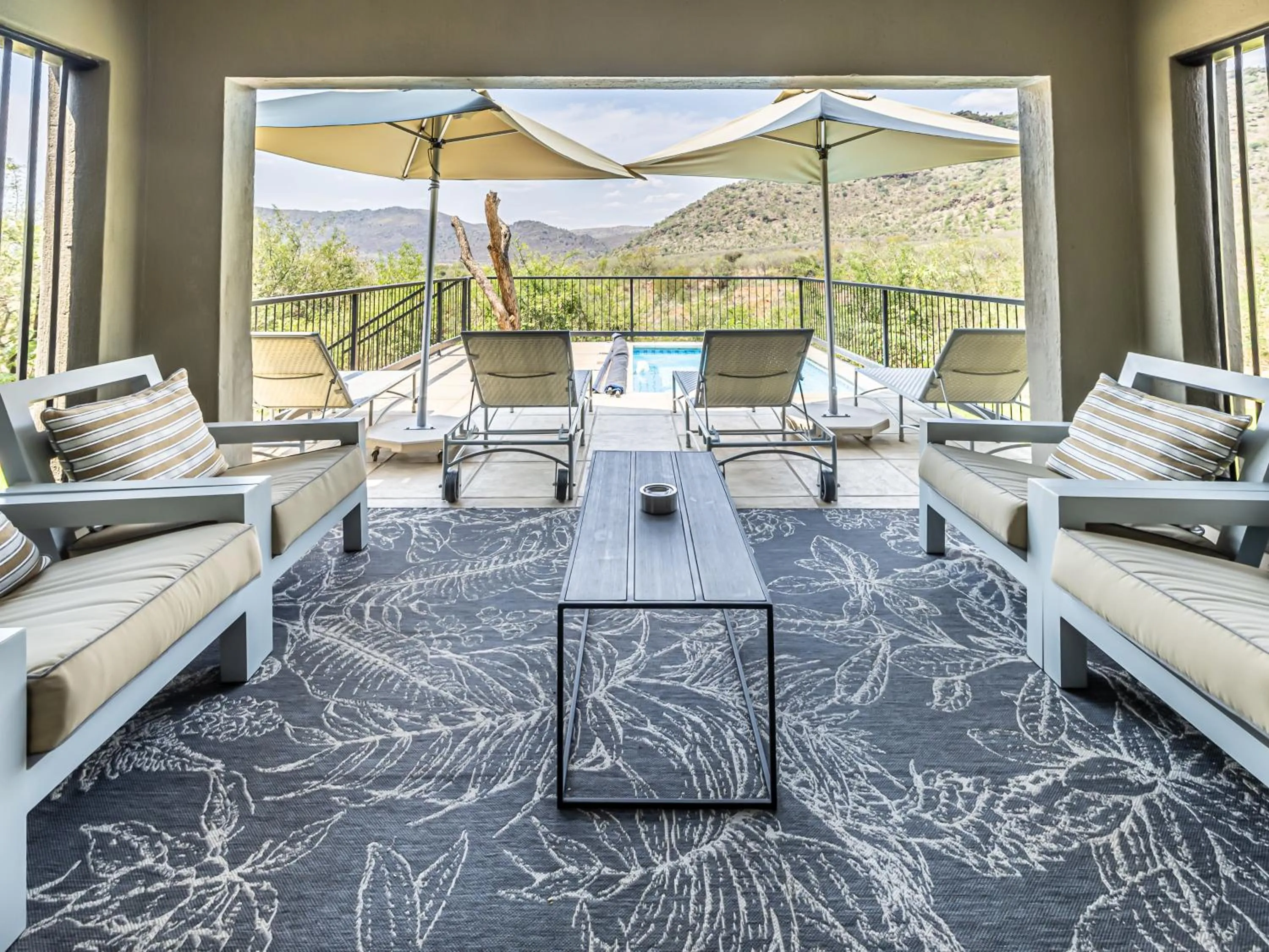 Patio in Shepherds Tree Game Reserve